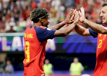 Espanha desencanta e vence a 1ª na Copa goleando a Arábia Saudita