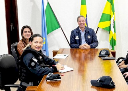 Itaporã - Prefeito Tiago Carbonaro recebe nova comandante do 3º BPM e discute criação da Patrulha Mirim
