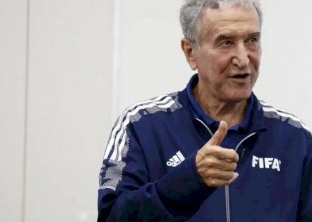 Técnico do tetra, Carlos Alberto Parreira é internado no Rio