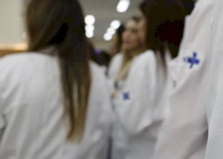 Candidatos a residência médica já podem se inscrever para o Enare 2026