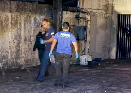 'Feio' é assassinado a facadas em estacionamento de supermercado