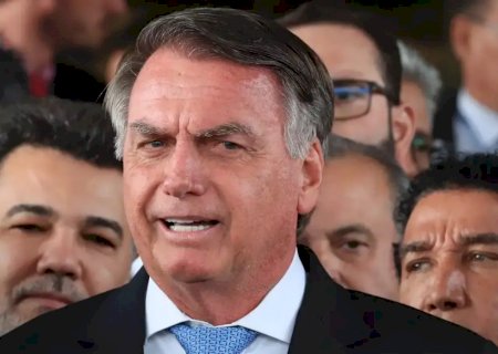 Bolsonaro afirma que “não houve intenção de violar a lei” ao falar sobre arma