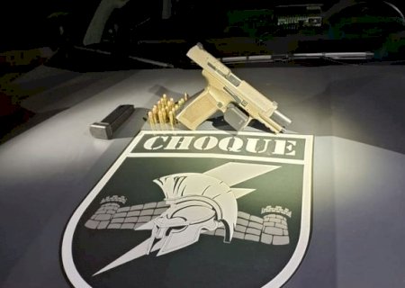 Caarapó - Batalhão de Choque prende homem com pistola 9mm durante operação