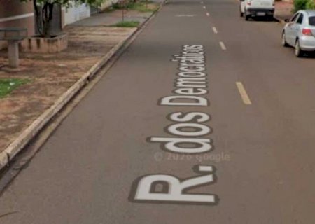 Família perde casa em leilão, se revolta e tenta impedir entrada dos novos donos em Campo Grande