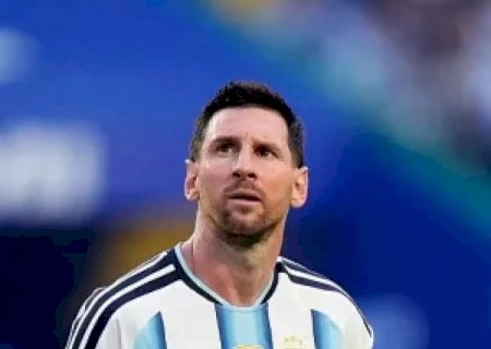 Sábado de Copa do Mundo tem duelo de artilheiros e Messi em campo