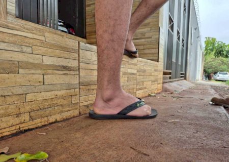 Homem anda nu, faz gestos obscenos para crianças e vai preso no MS