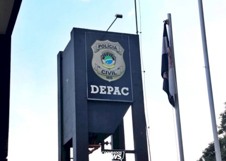 Homem procura polícia após ser espancado por trio em barbearia de Dourados
