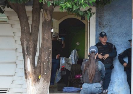 Homem m@ta companheira a fac@das e tira pr&oacute;pria vid@ no MS