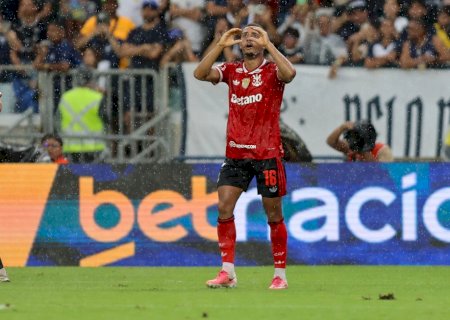 Flamengo assume a liderança do Brasileirão 2026 pela primeira vez após empate do Palmeiras