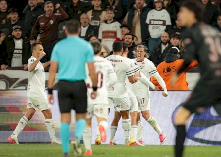 Fluminense leva susto, mas é 1º classificado à semi da Libertadores