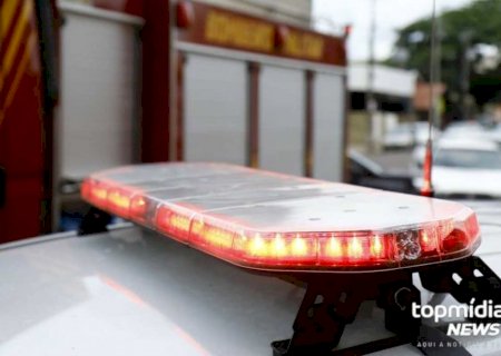Homem 3spanca companheira no meio da rua e é preso em Maracaju