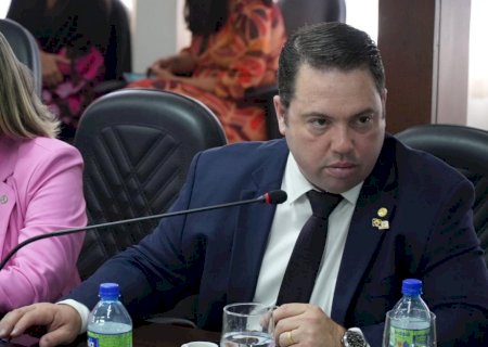 Rodolfo Nogueira quer acabar com tomadas em celas para dificultar uso de celulares por presos