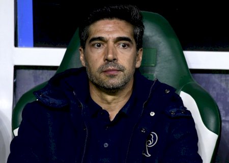 Pleno do STJD aumenta pena de Abel Ferreira, técnico do Palmeiras, para três jogos de suspensão