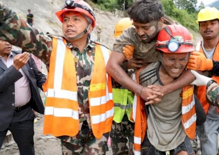 Equipes de resgate do Nepal buscam 900 trabalhadores de hidrelétricas