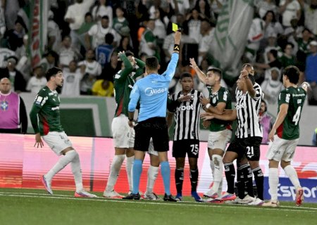 PC Oliveira diz que Marçal deveria ter sido expulso em Botafogo x Palmeiras; vídeo
