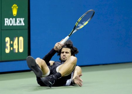 Alcaraz passa mal, vomita e perde batalha de 4h28 para Shelton no US Open