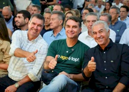 Grupo da direita tem reuni&atilde;o com Fl&aacute;vio, com foco nos indecisos no 2&deg; turno