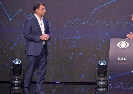 Mendonça diz que Flávio e Lula podem divulgar sigilos
