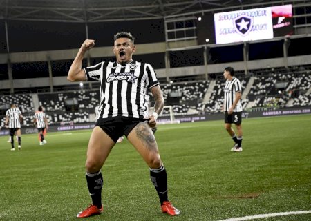Tiquinho quebra jejum, e Botafogo volta a ter gol de atacante no Brasileirão após três meses