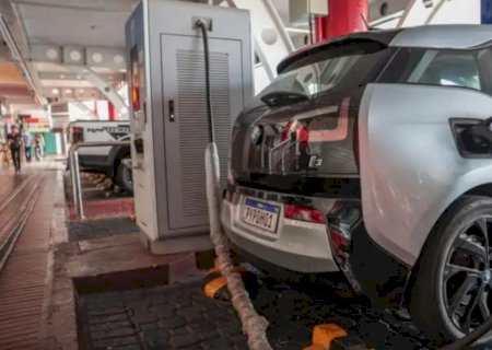 Carros elétricos: mitos e verdades sobre carregamento e bateria