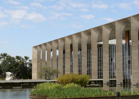 Brasileiras na Polônia procuram embaixada após ameaça de deputado