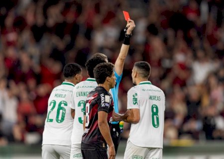 Andreas Pereira pede desculpas por expulsão no Palmeiras e se explica: "Foi um instinto meu"