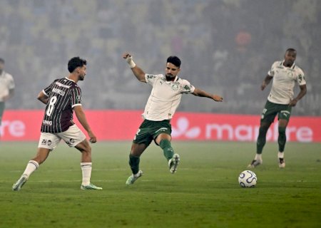 Martinelli será reavaliado nesta quinta após deixar jogo do Fluminense com dores no joelho
