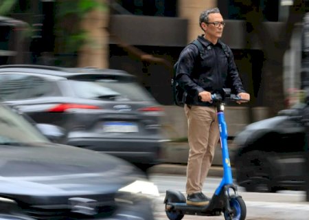 Prefeitura de SP começa a fiscalizar bicicletas e patinetes elétricos